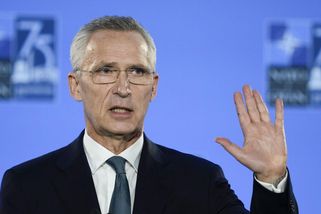 Stoltenberg: Válka rychle skončí, když Ukrajina postoupí okupovaná území Rusku - Novinky